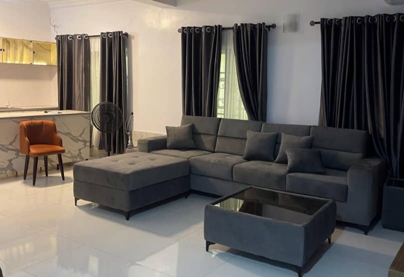 WHITESTOWN APARTMENTS LEKKI